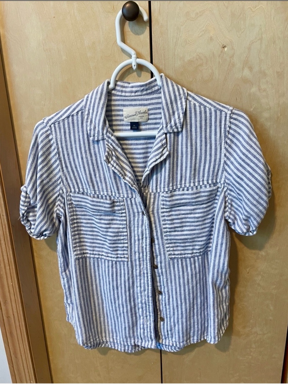 Universal Thread Blue & White Striped Button-Down Shirt